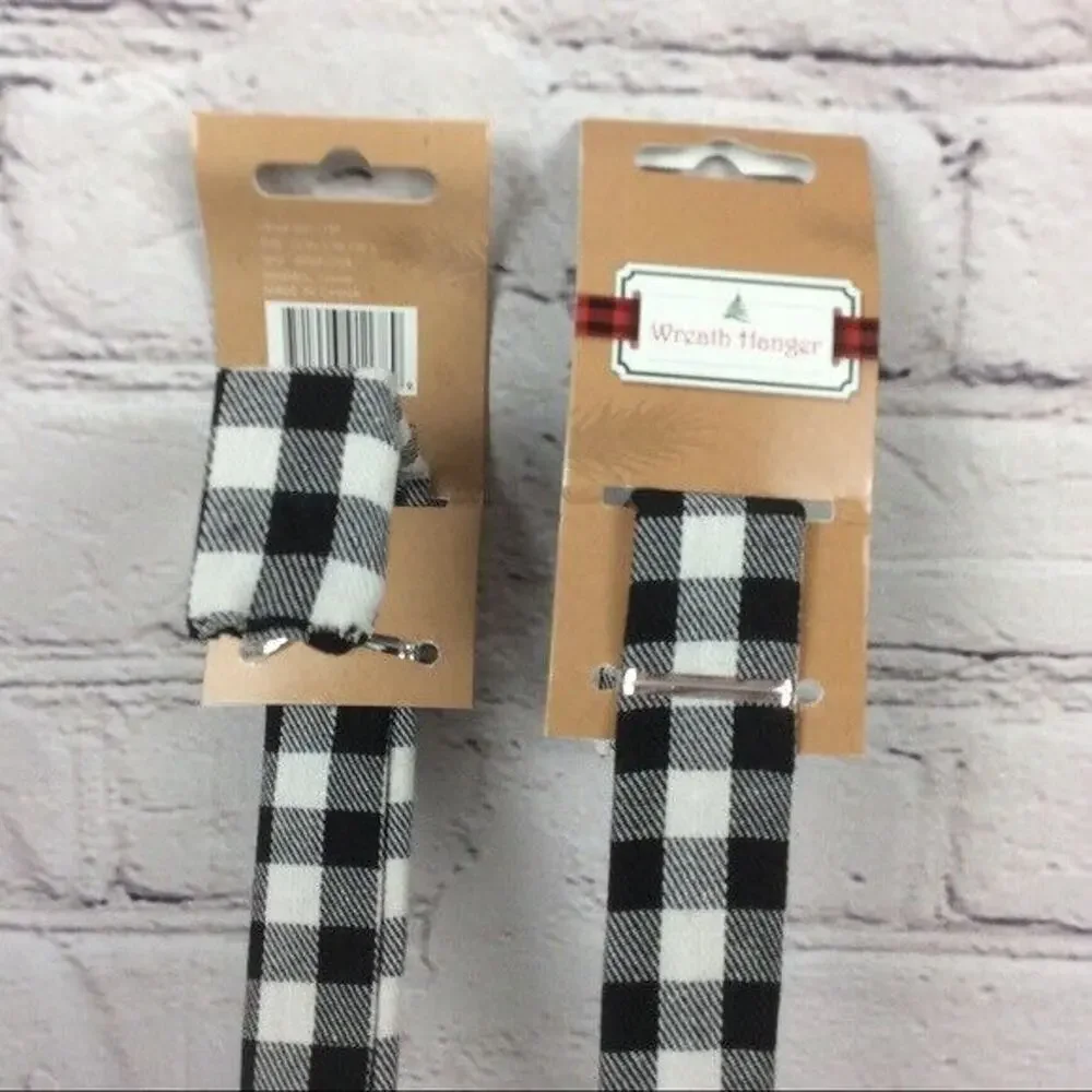 Christmas Black & White Buffalo Check 4 Pc Decor Bundle 2 Wreath Hangers 2 Tins